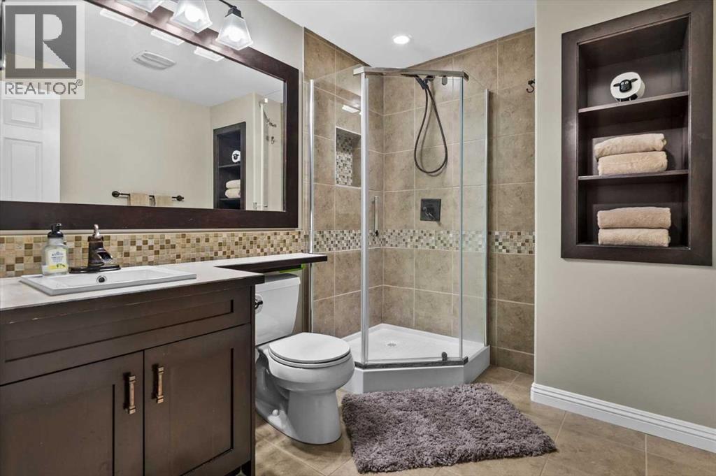 311 Royal Oak Circle NW - 43
