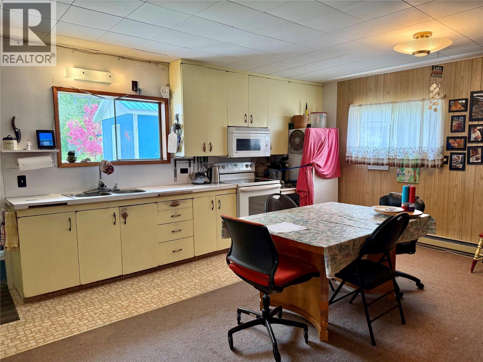 189 Alpine Road - 26
