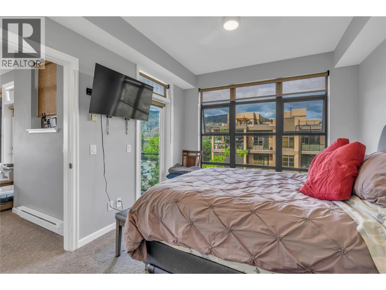 #406 3589 Skaha Lake Road - 20