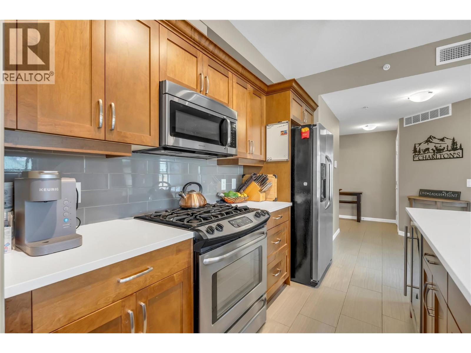 #406 3589 Skaha Lake Road - 11