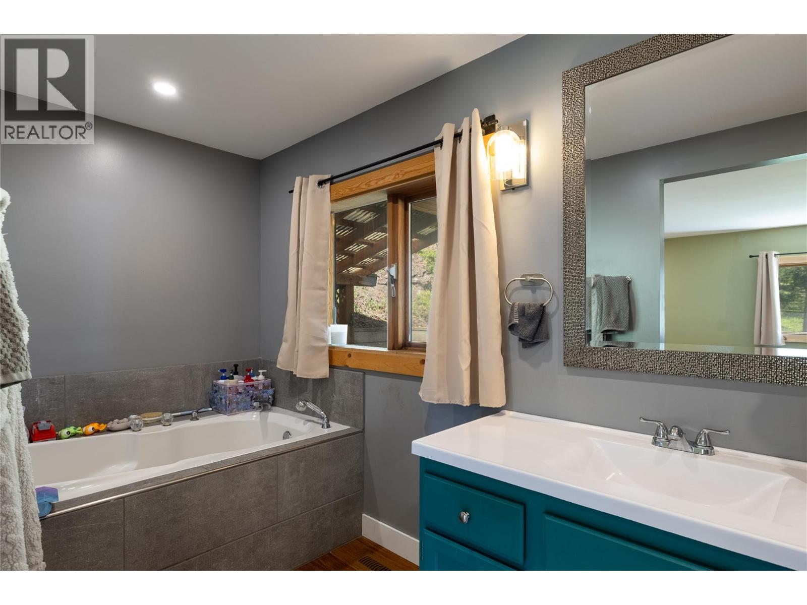 4644 97 Highway - 21