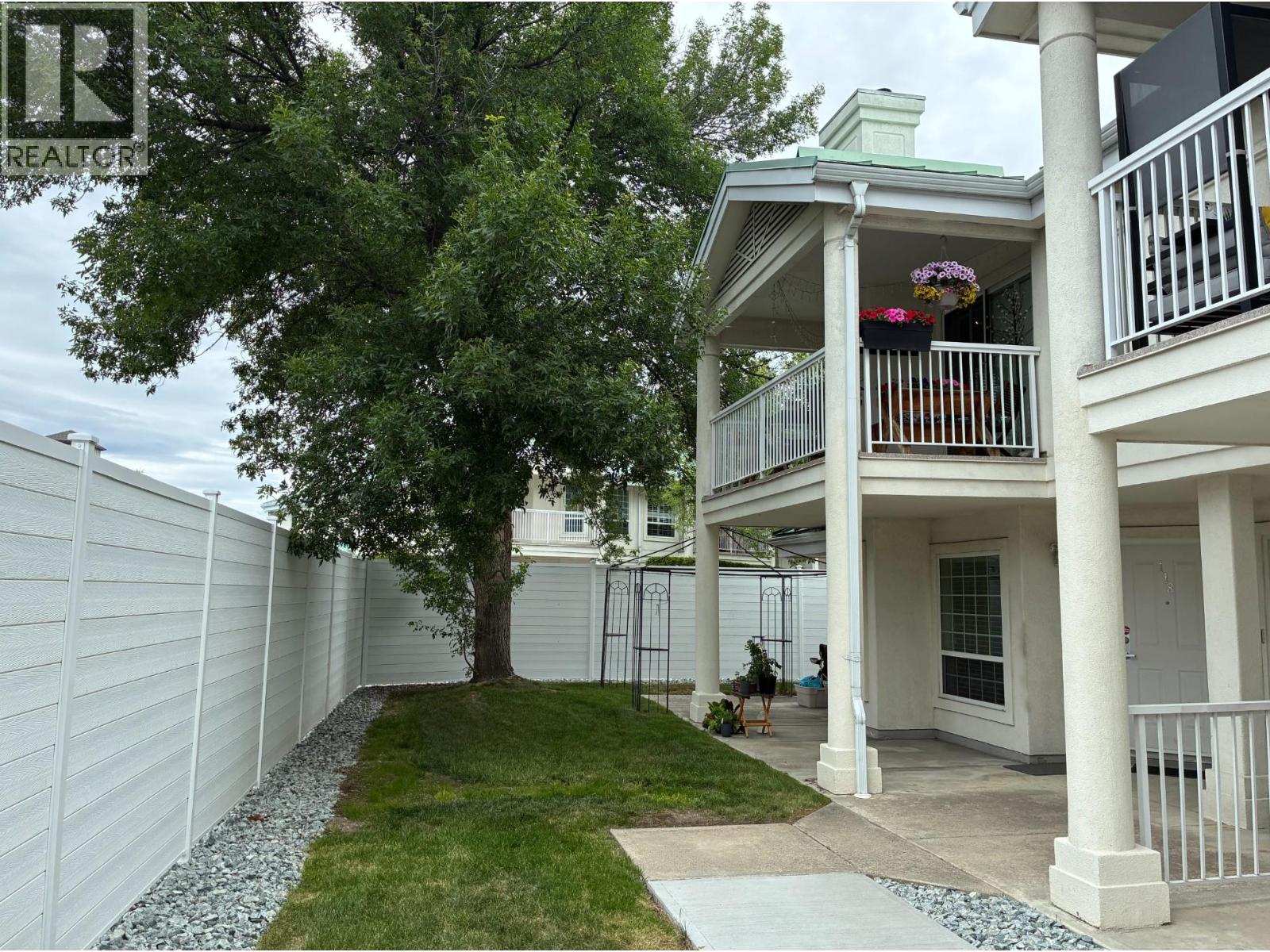 218 2370 Stillingfleet Road, Kelowna