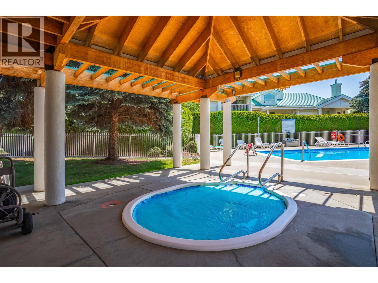 218 2370 Stillingfleet Road, Kelowna