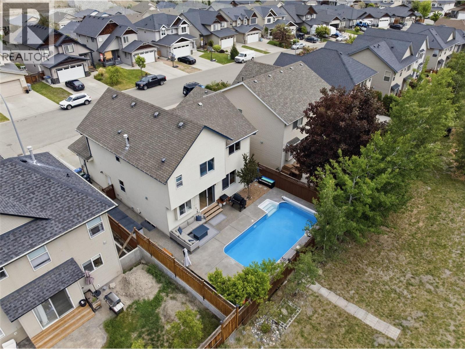 1986 Snowberry Crescent - 11