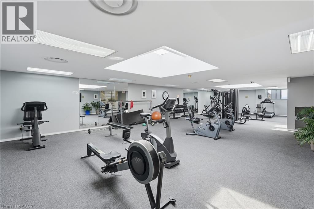 #902 36 JAMES Street S - 30
