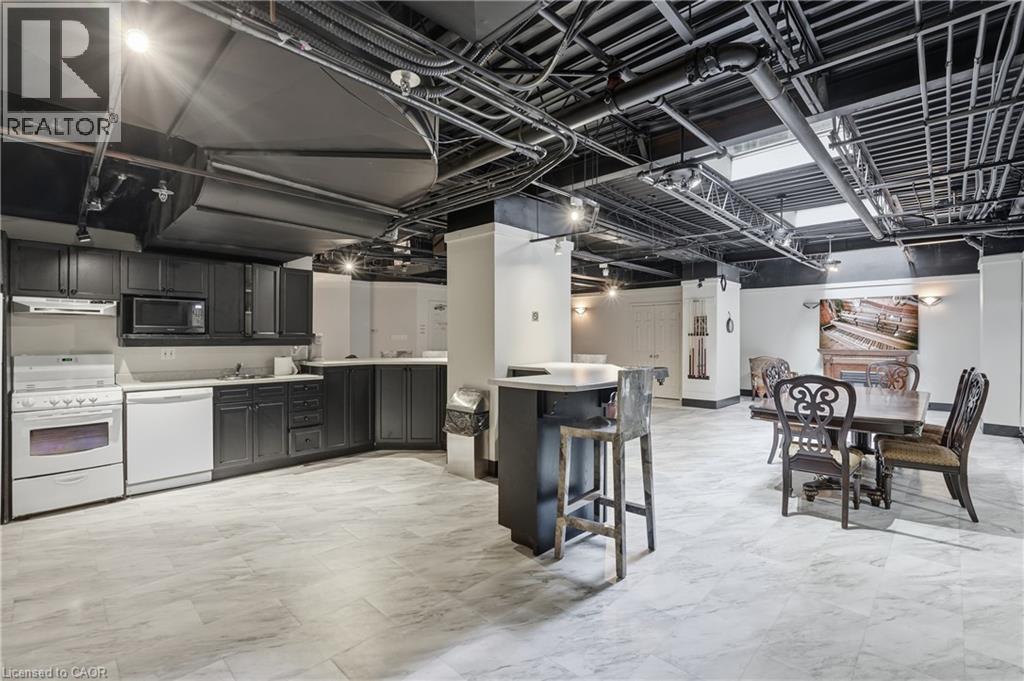 #902 36 JAMES Street S - 27