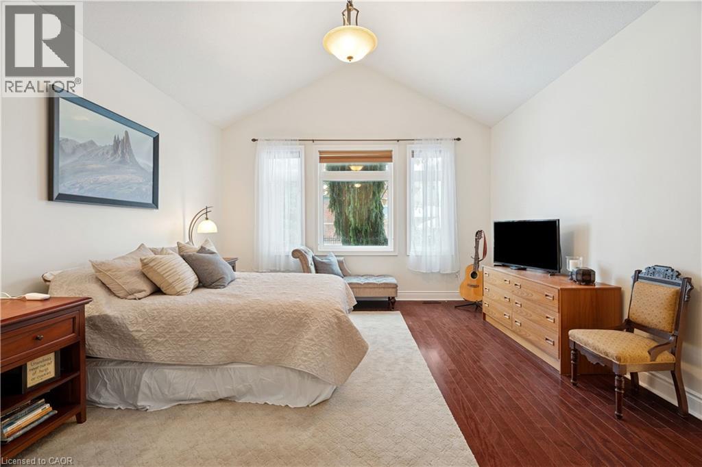 1583 HALLSTONE Road - 20