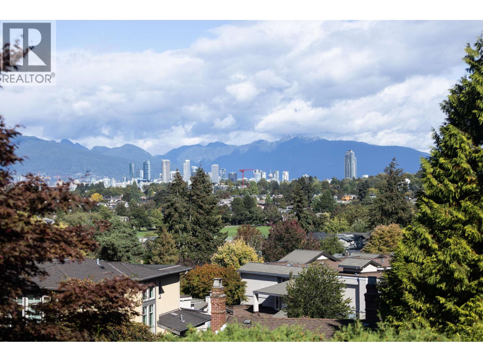 5 Bed, 4 Bath House for Sale in Vancouver – 4393 PUGET DRIVE, Vancouver – MLS# R3128203 - Image 16