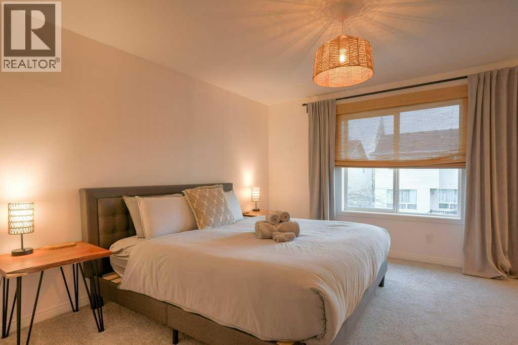 282 Chapalina Terrace SE - 26