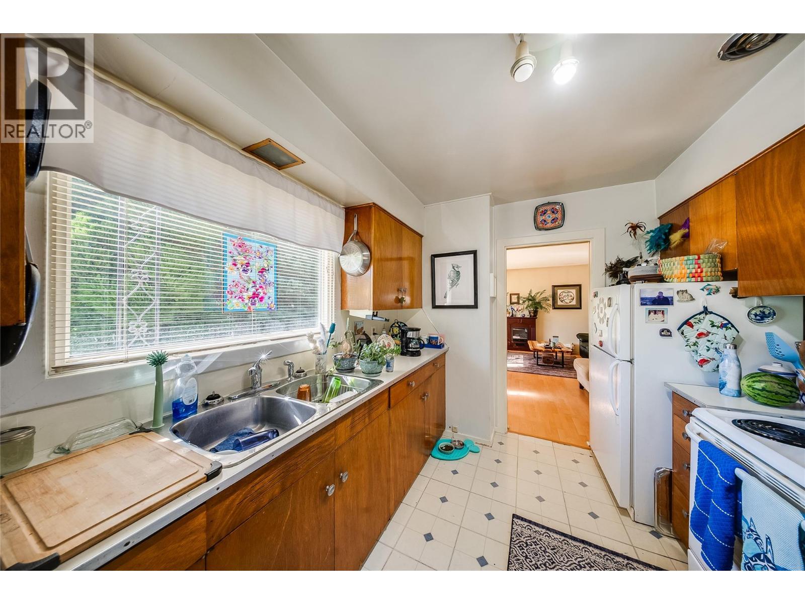 321 12Th Avenue - Image 3