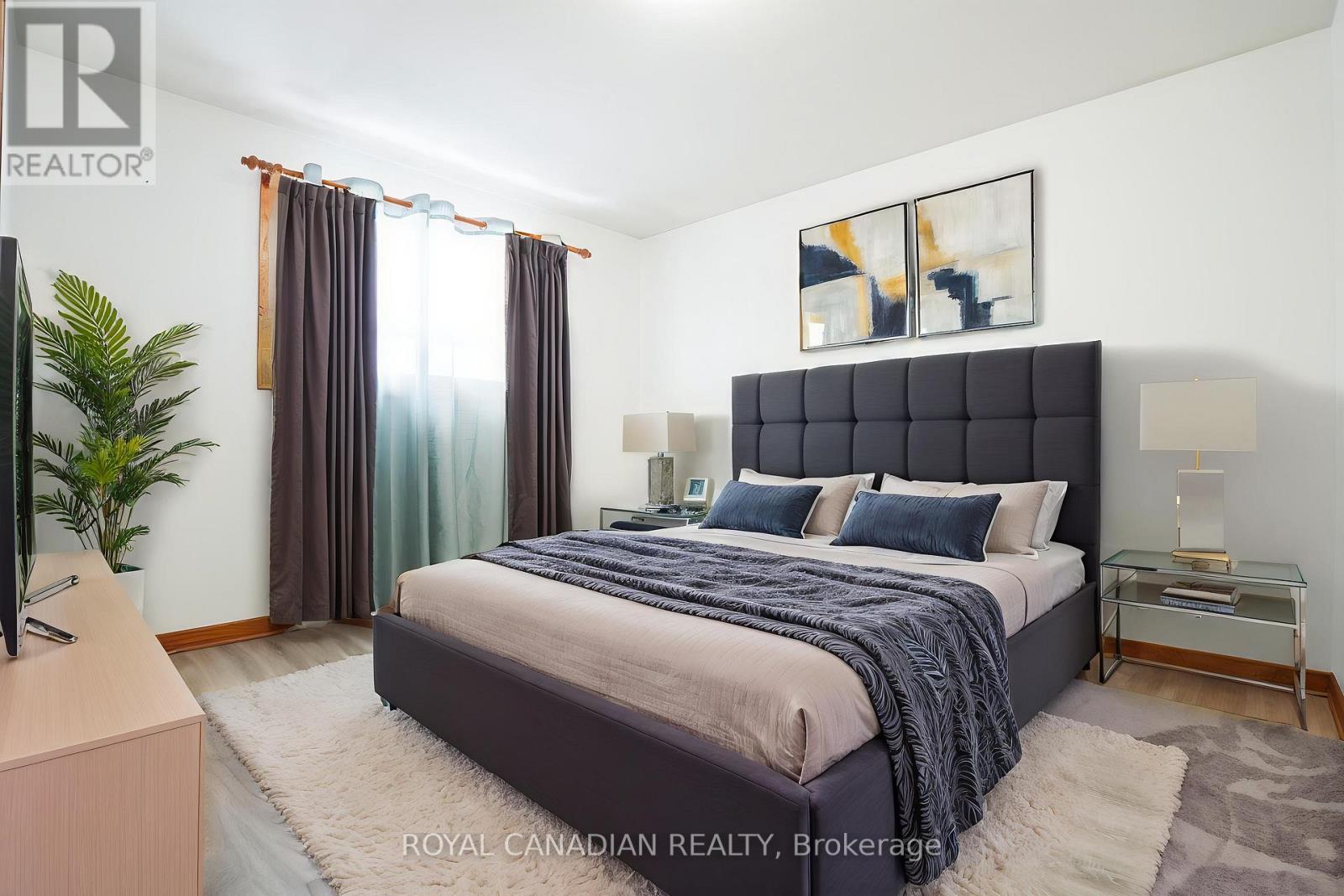 67 SUTHERLAND AVENUE - 13
