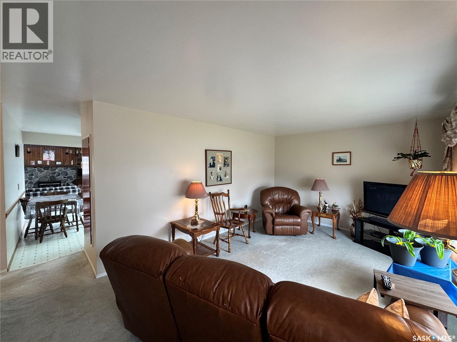423 7th AVENUE W - 13