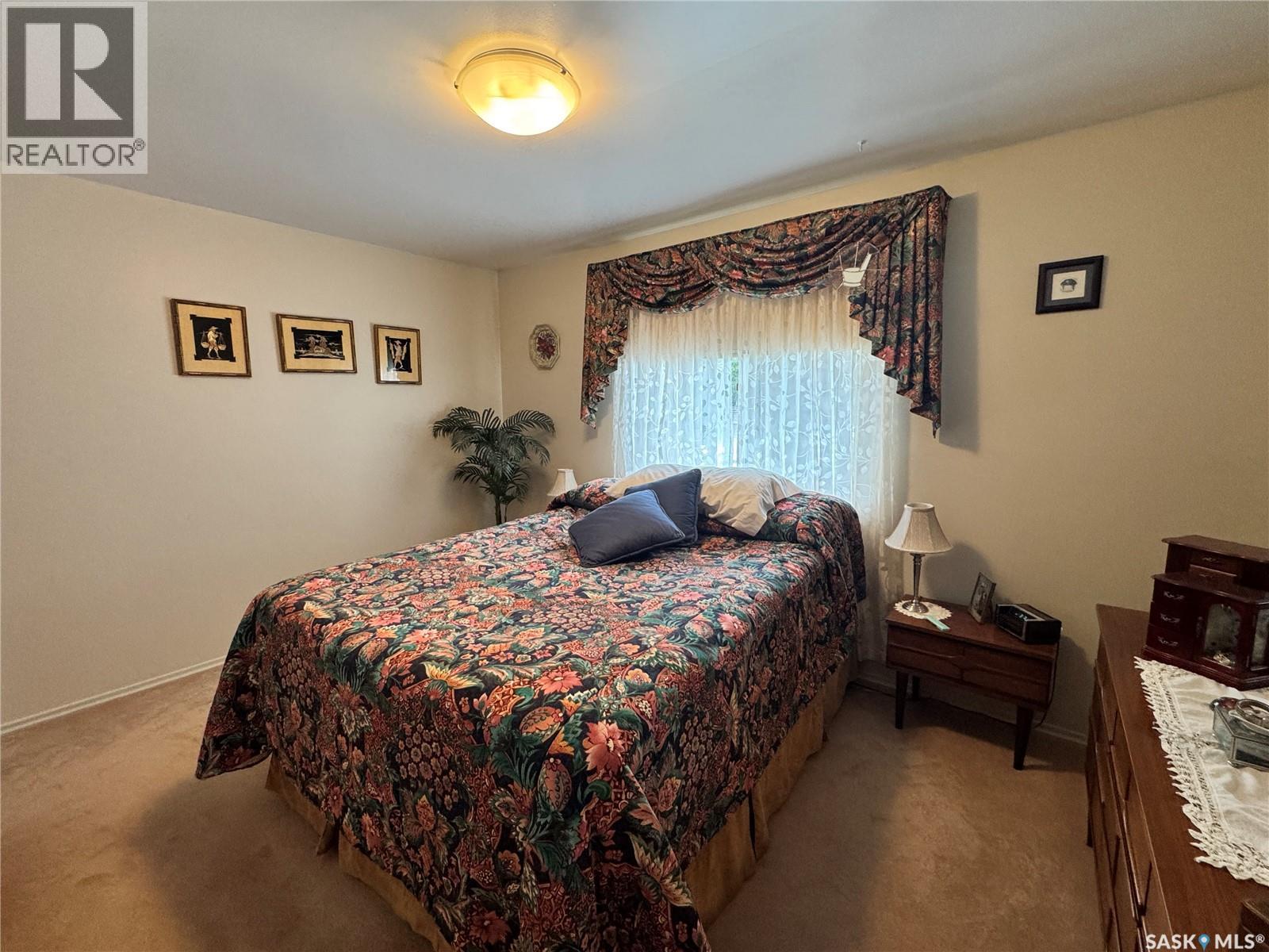 423 7th AVENUE W - 16