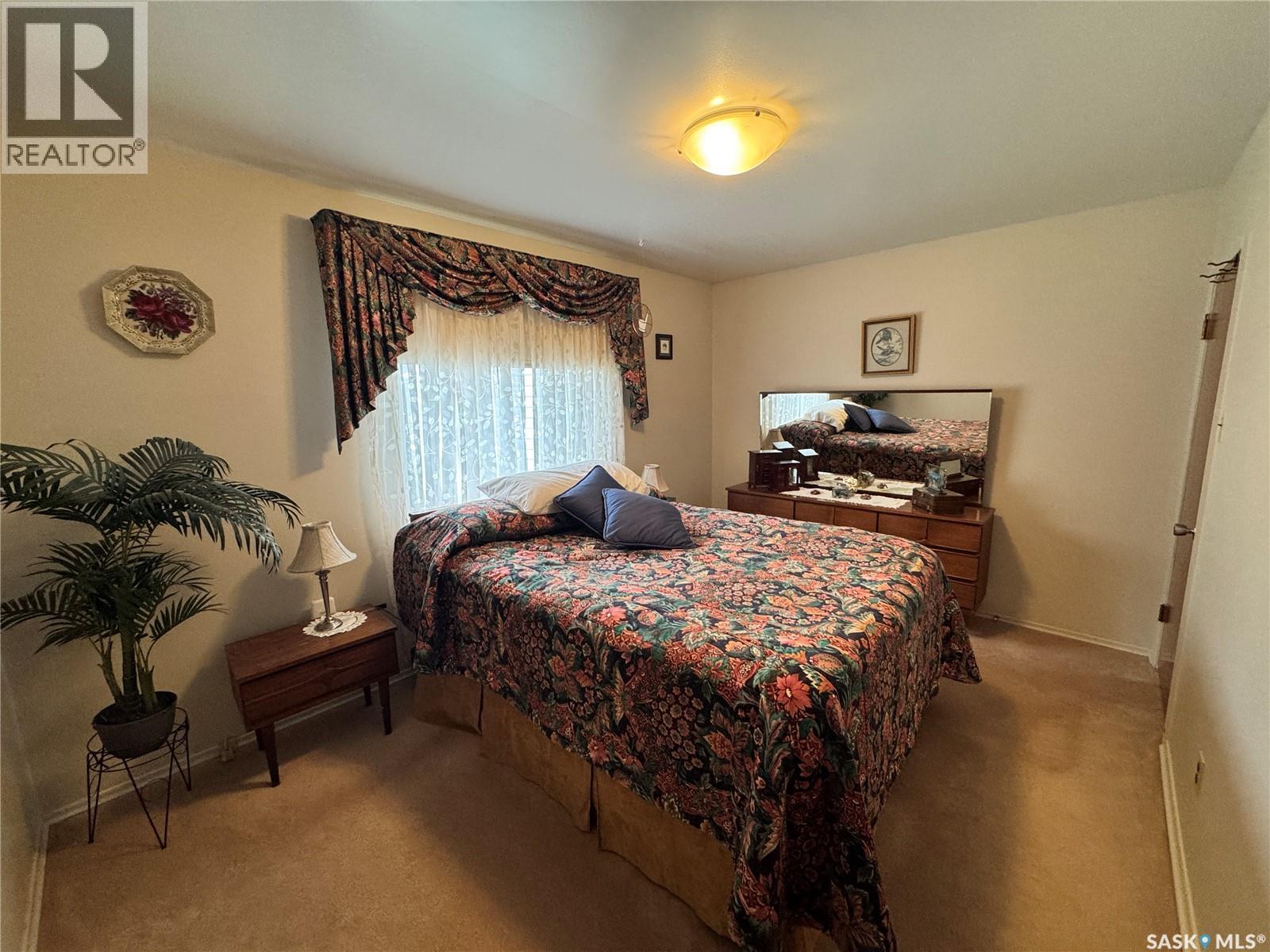 423 7th AVENUE W - 17