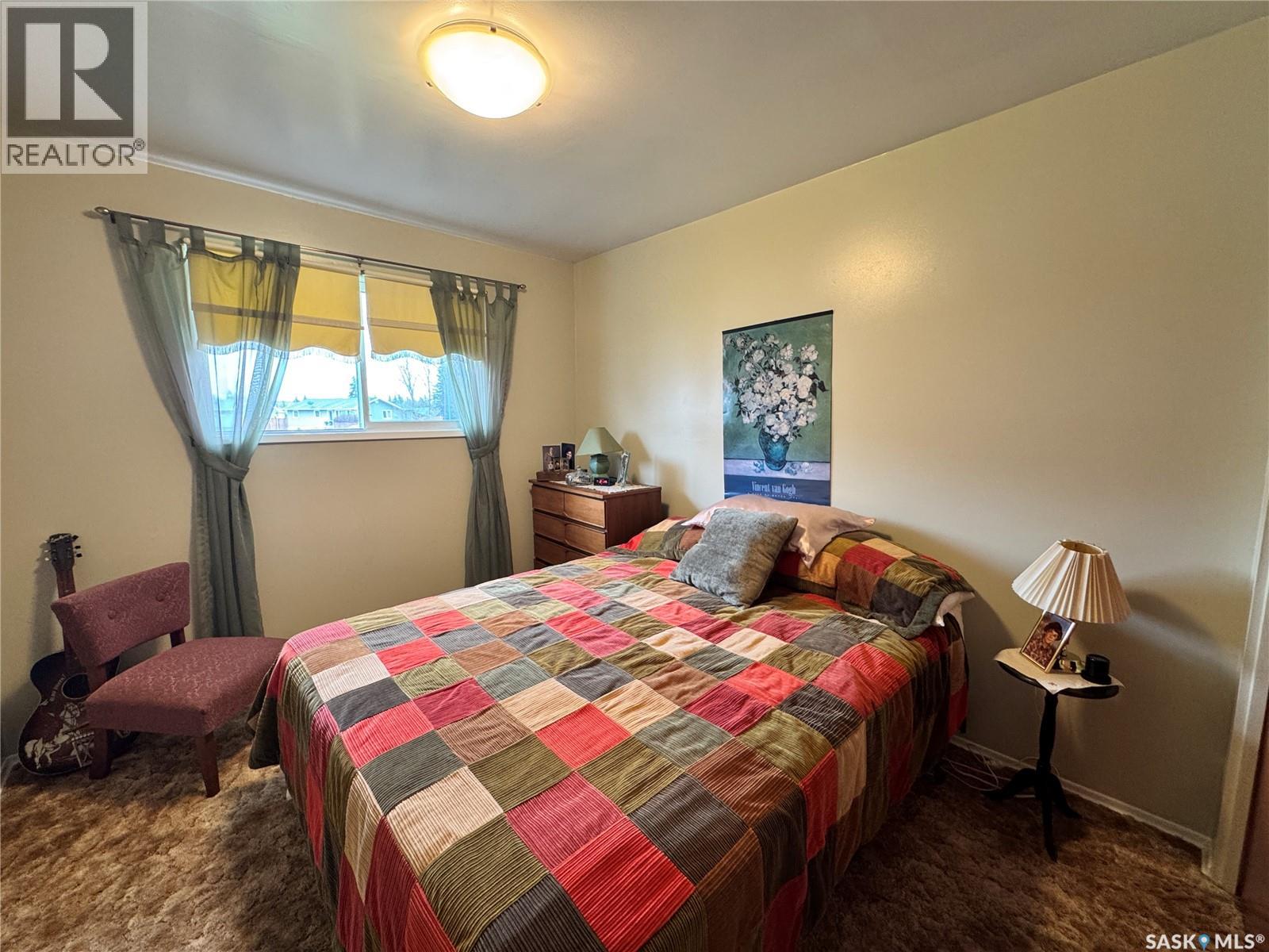 423 7th AVENUE W - 18