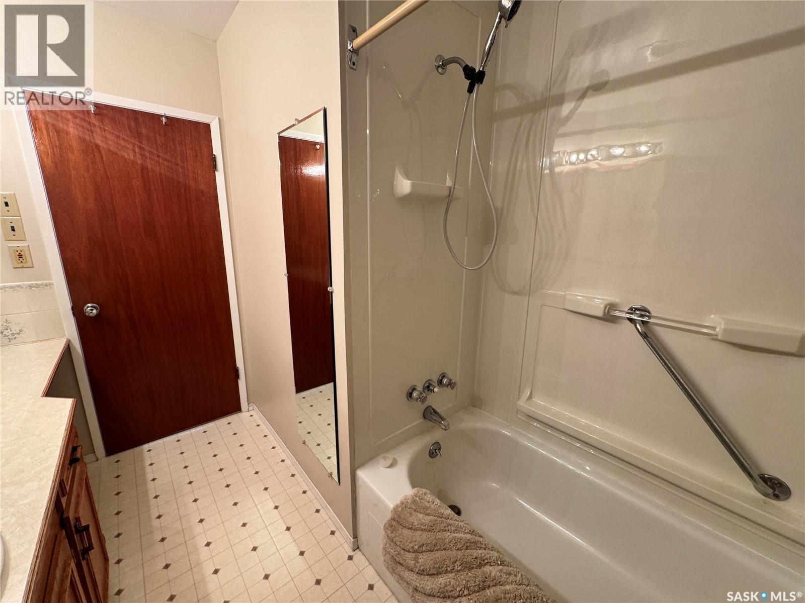 423 7th AVENUE W - 23