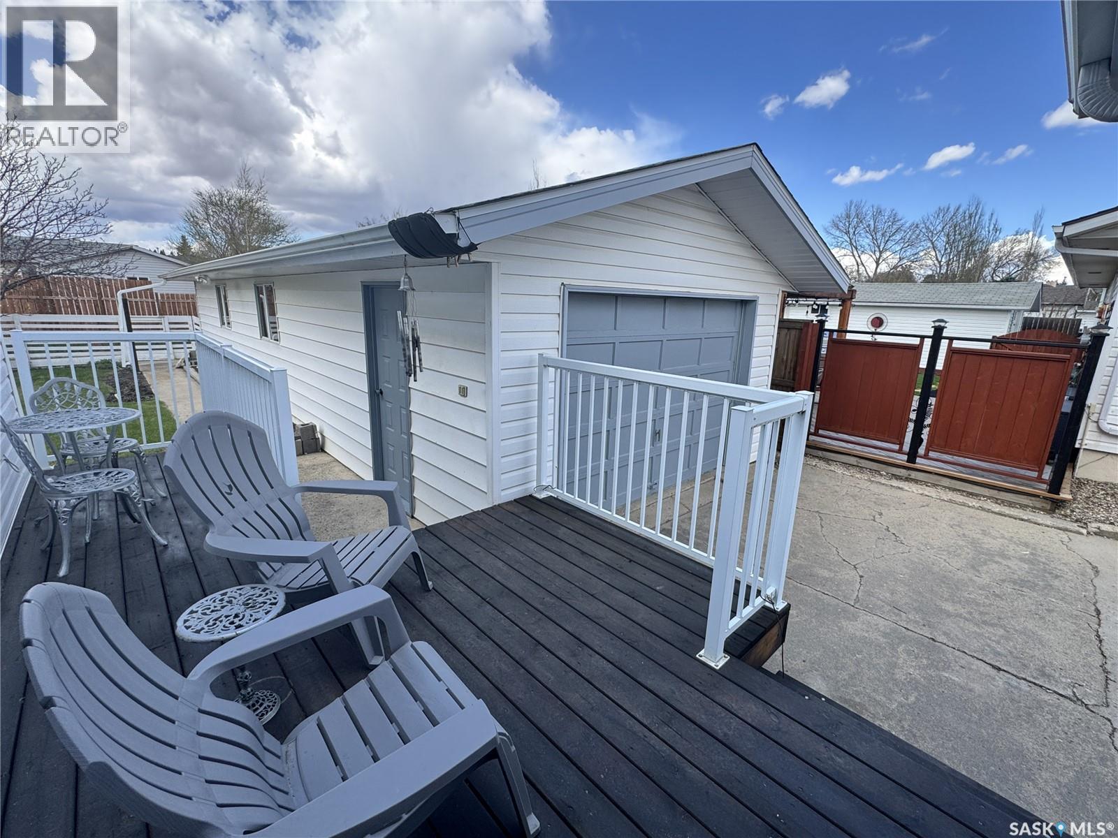 423 7th AVENUE W - 47