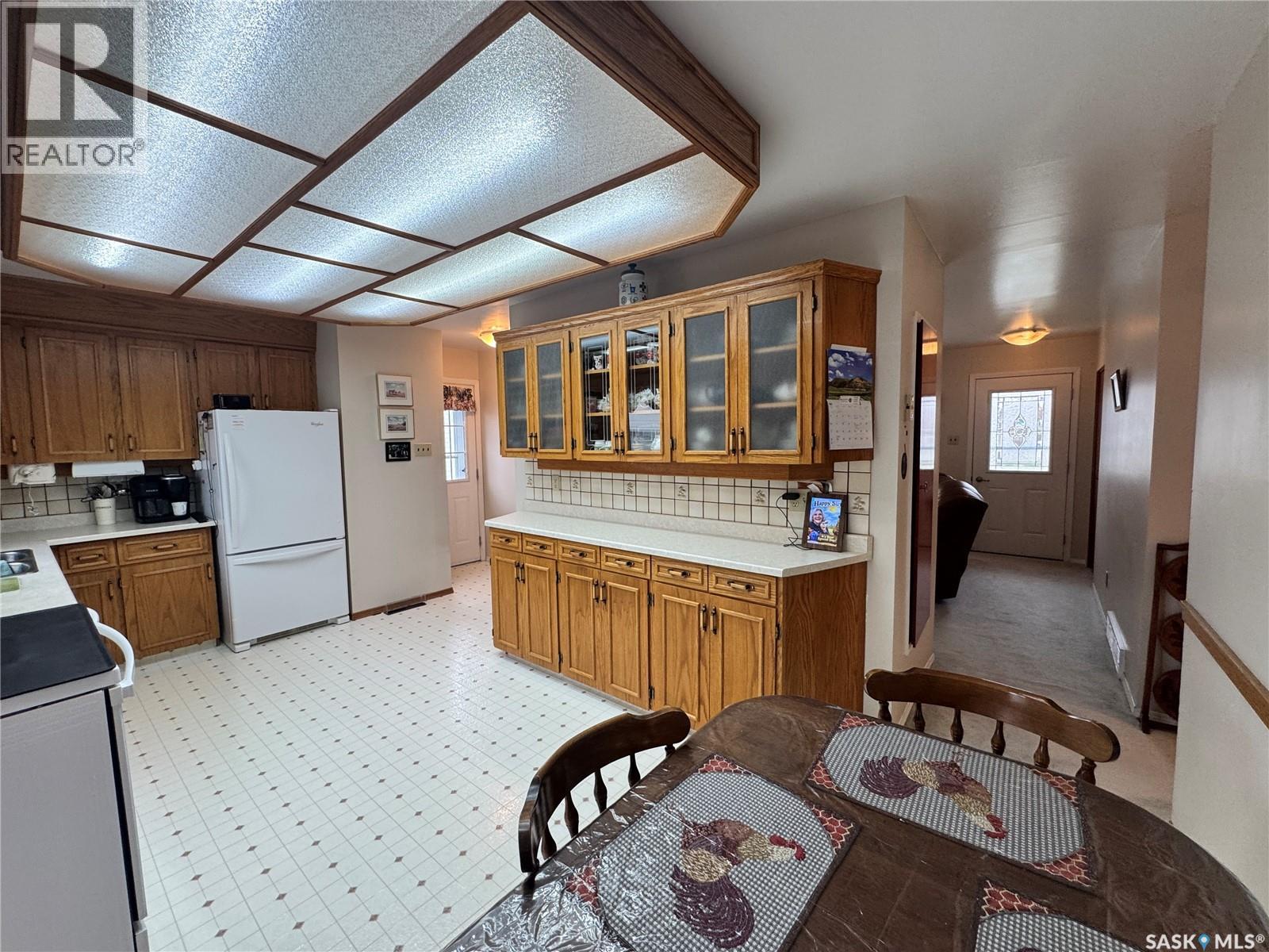 423 7th AVENUE W - 5