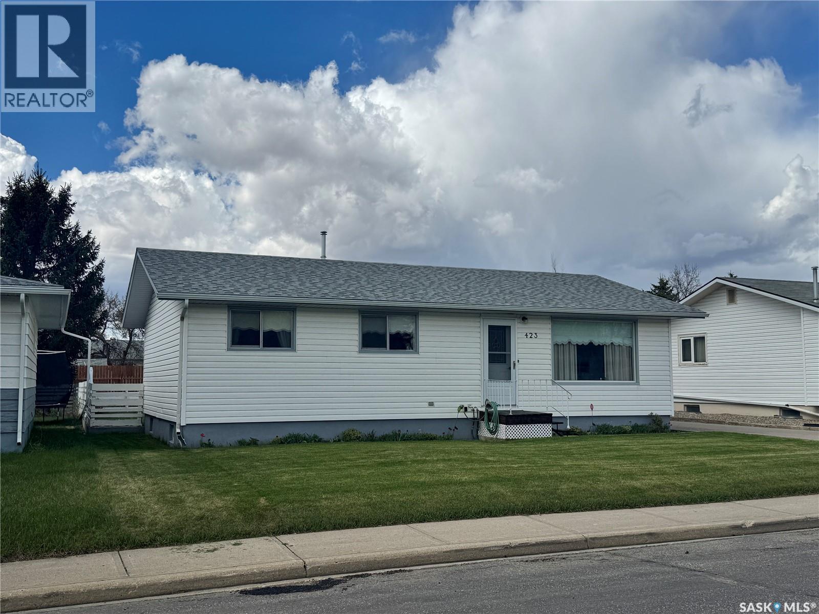 423 7th AVENUE W - 54