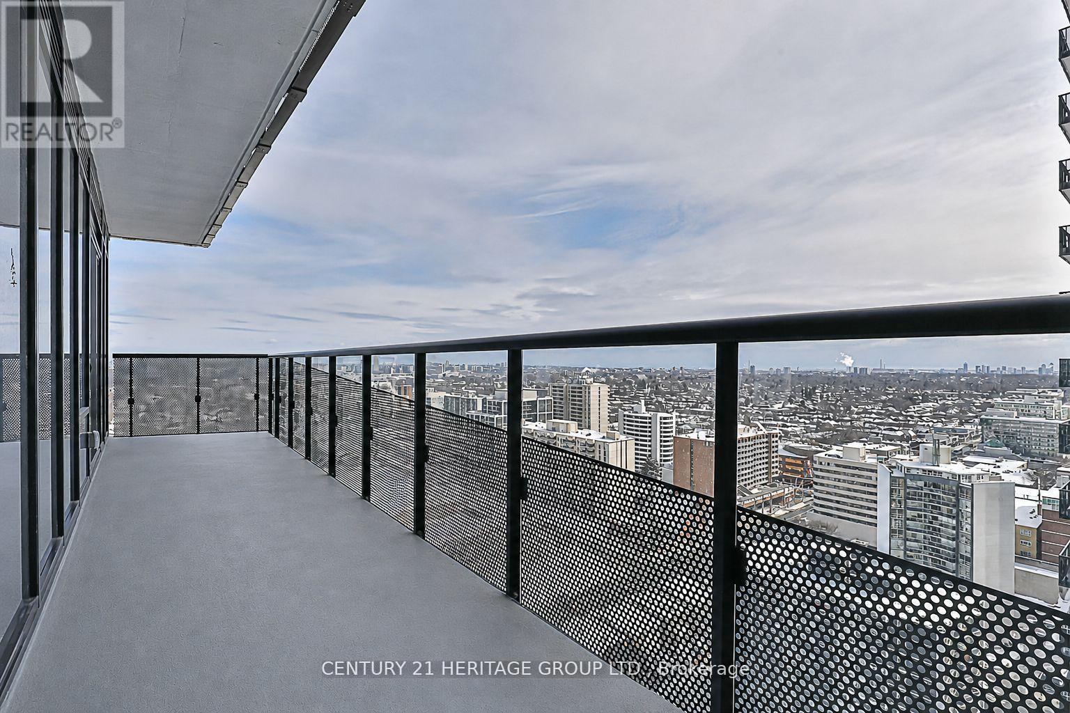 #2311 117 BROADWAY AVENUE - 7