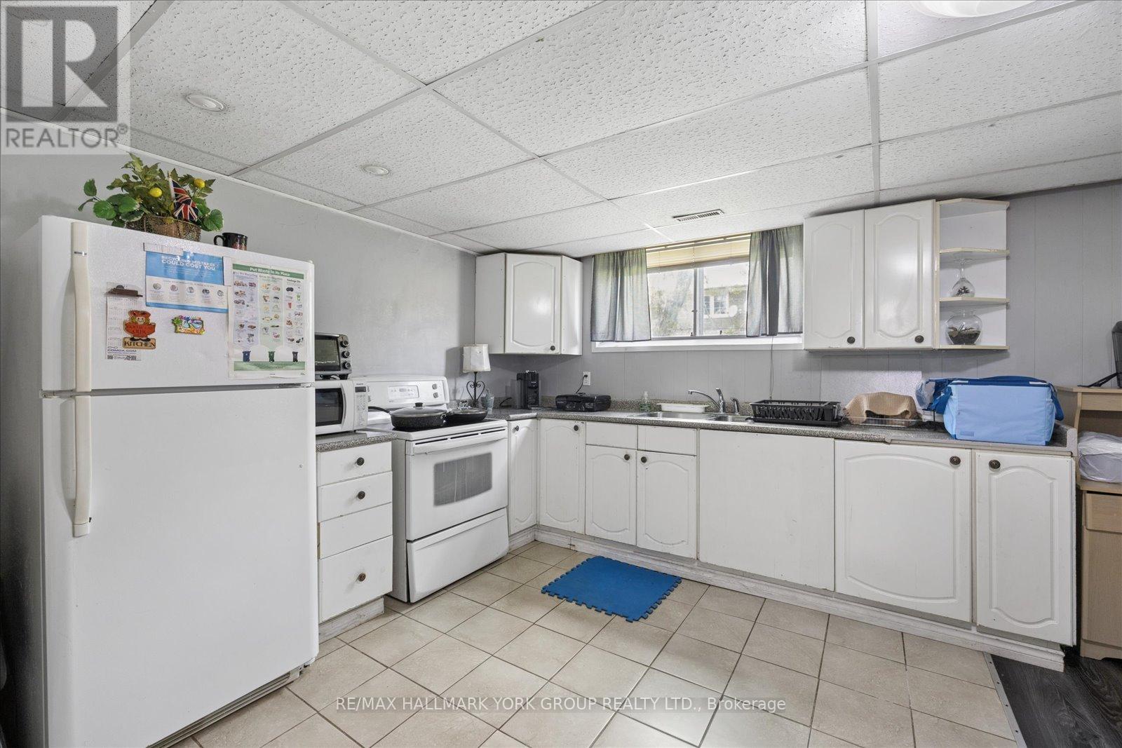 30 BRIARBLUFF AVENUE - 30