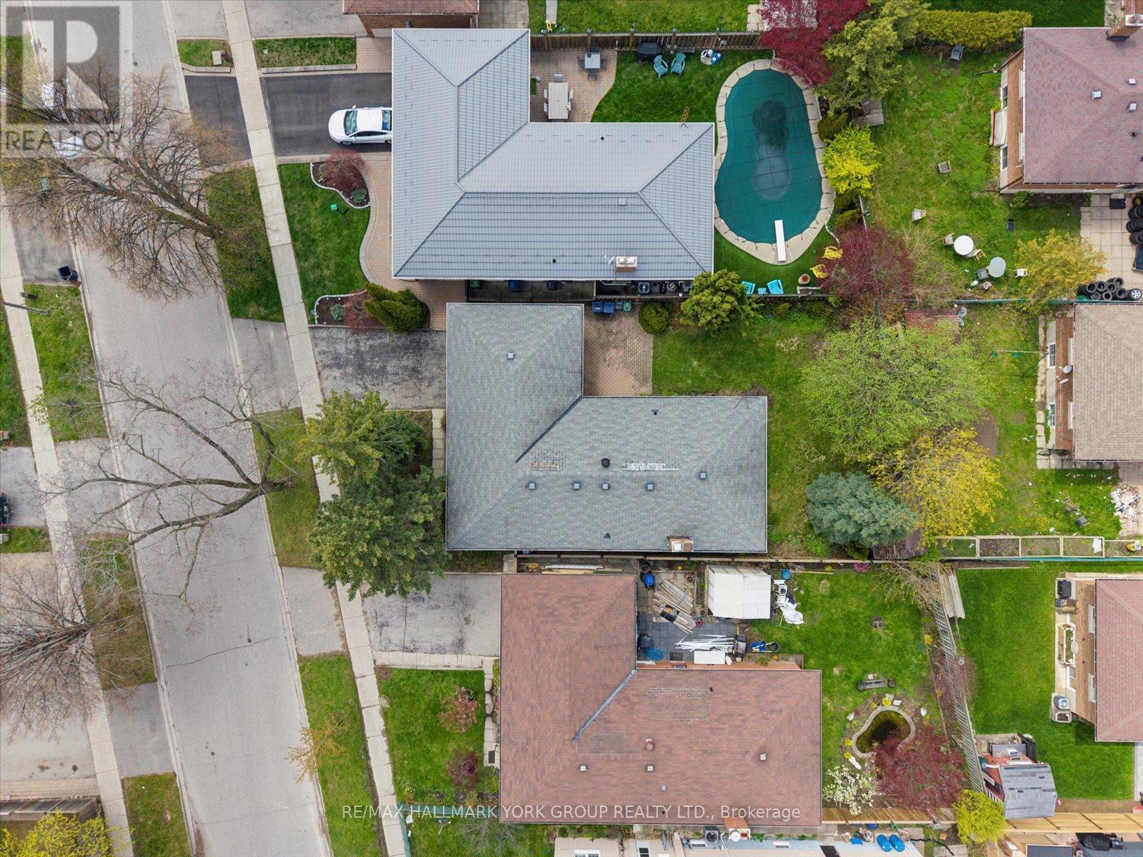 30 BRIARBLUFF AVENUE - 44