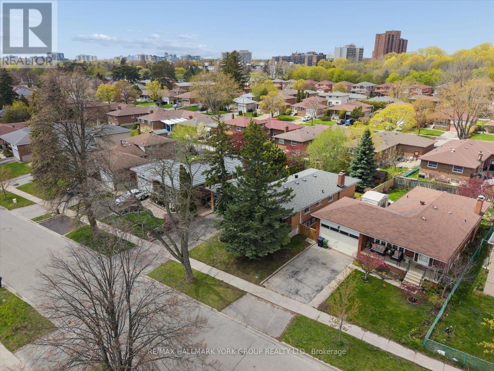 30 BRIARBLUFF AVENUE - 48