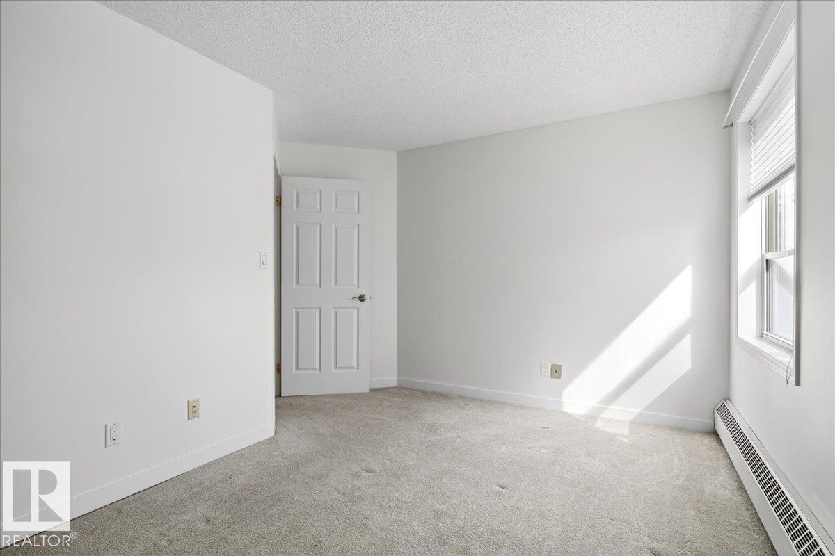 #302 9760 176 ST NW - 29