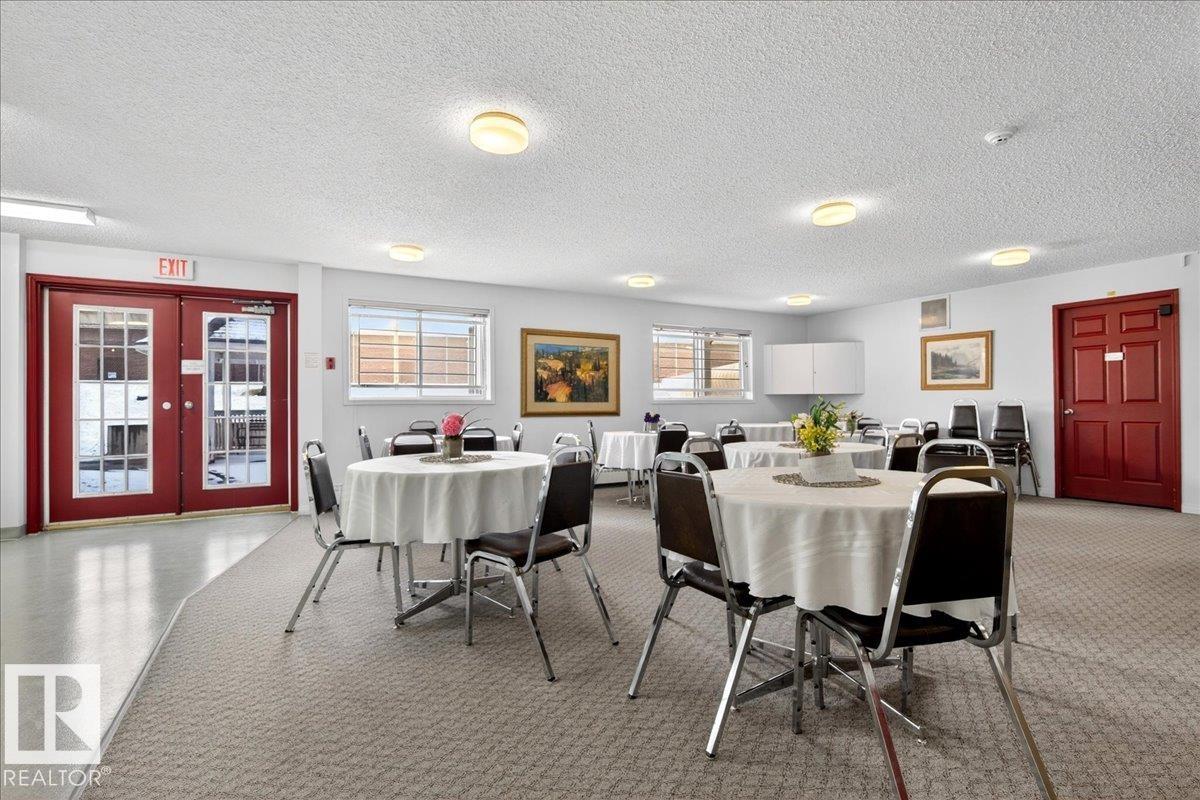 #302 9760 176 ST NW - 38