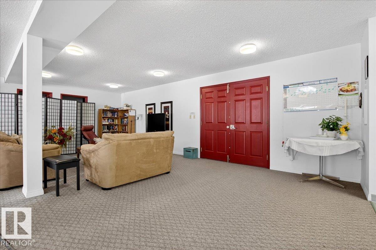 #302 9760 176 ST NW - 36