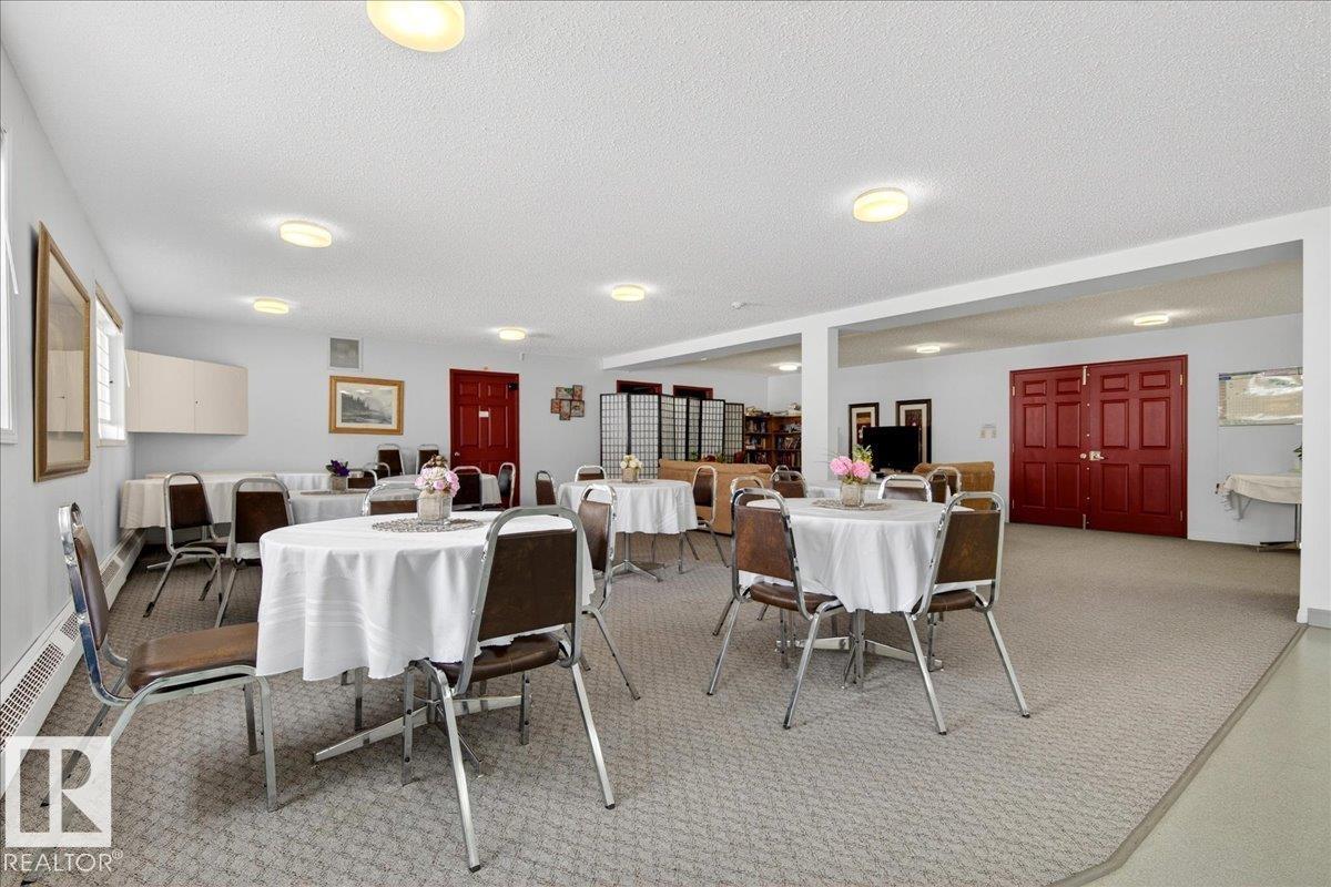 #302 9760 176 ST NW - 39