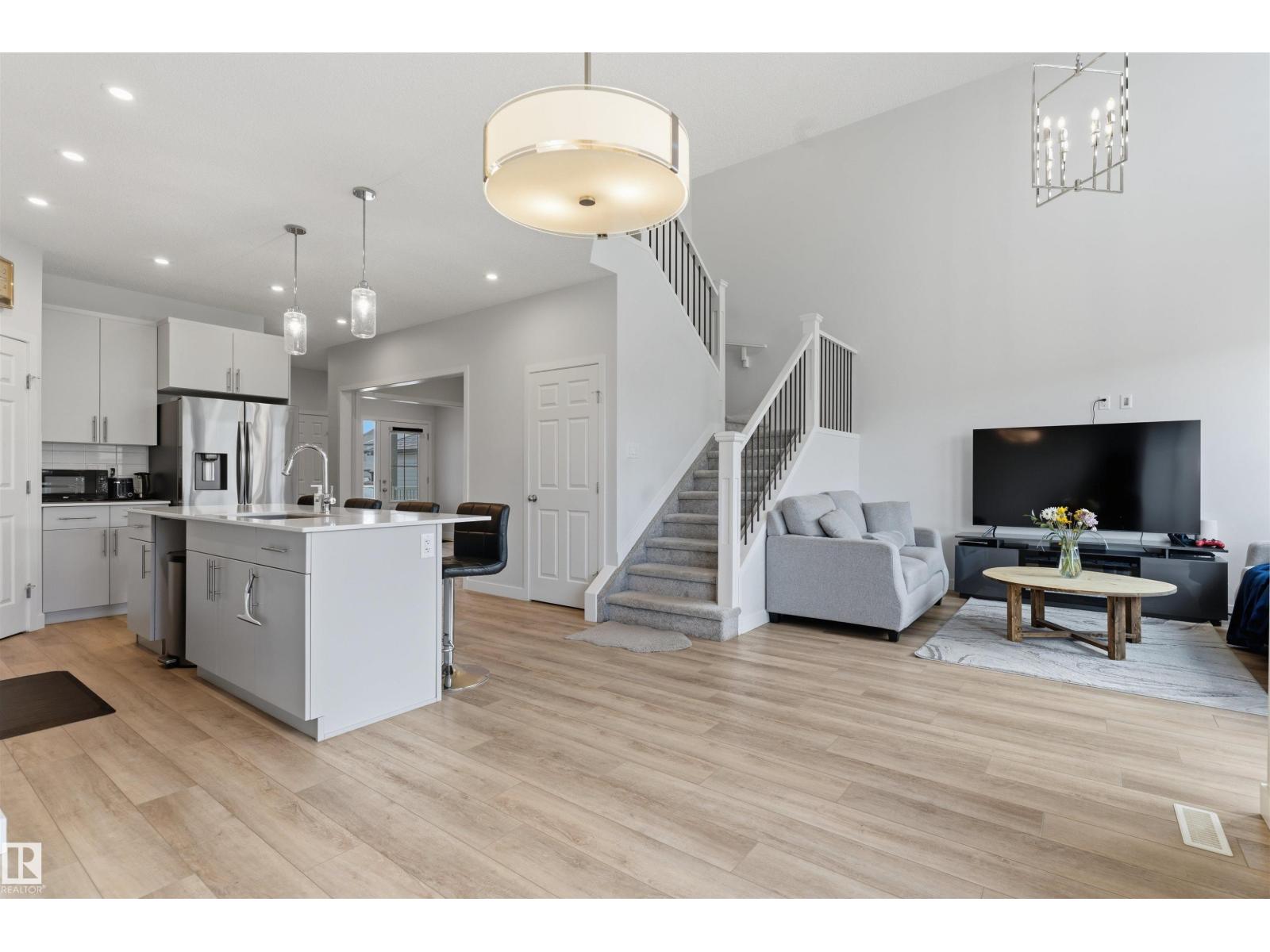 22614 99A AV NW - 12