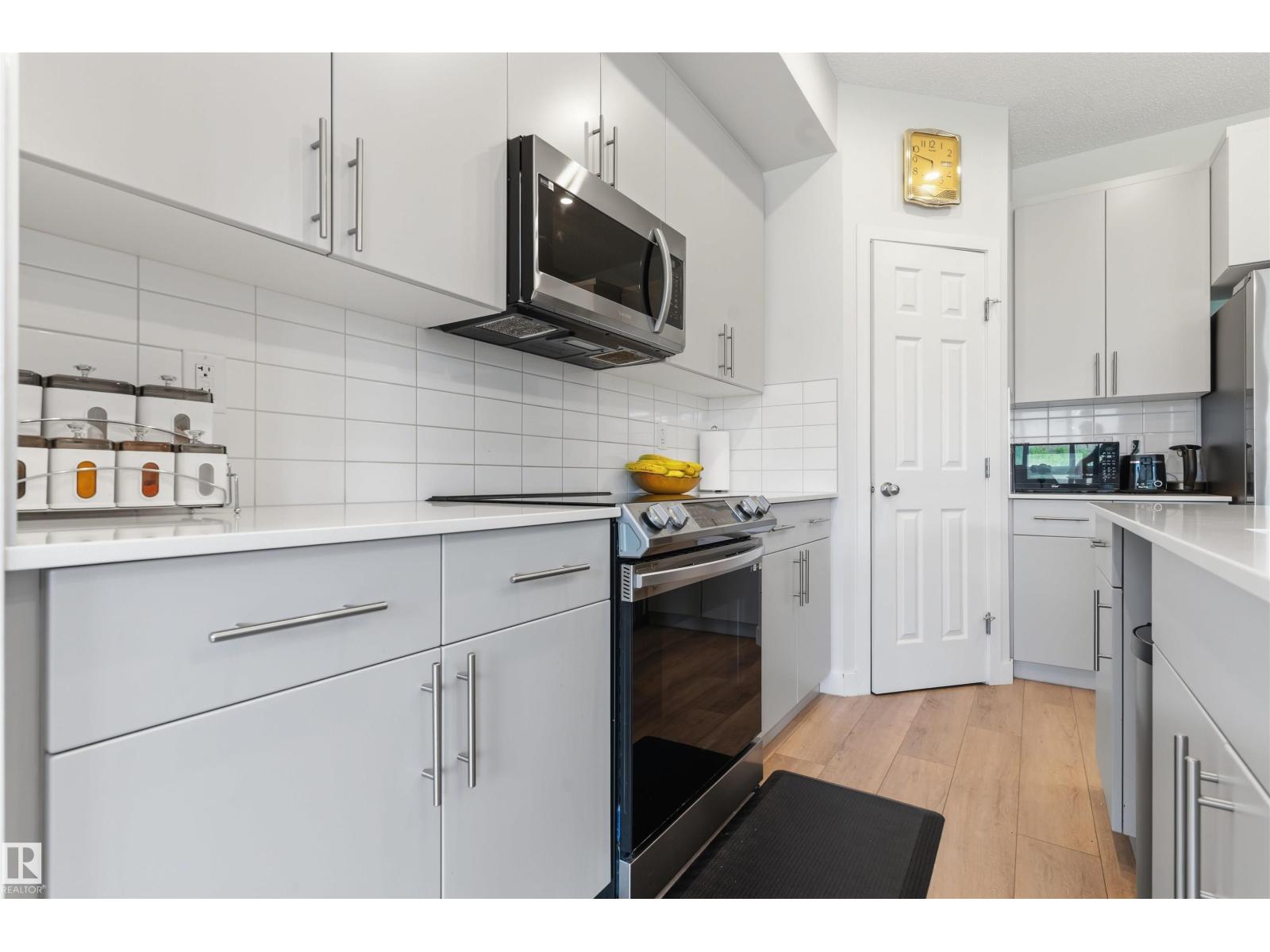 22614 99A AV NW - 13