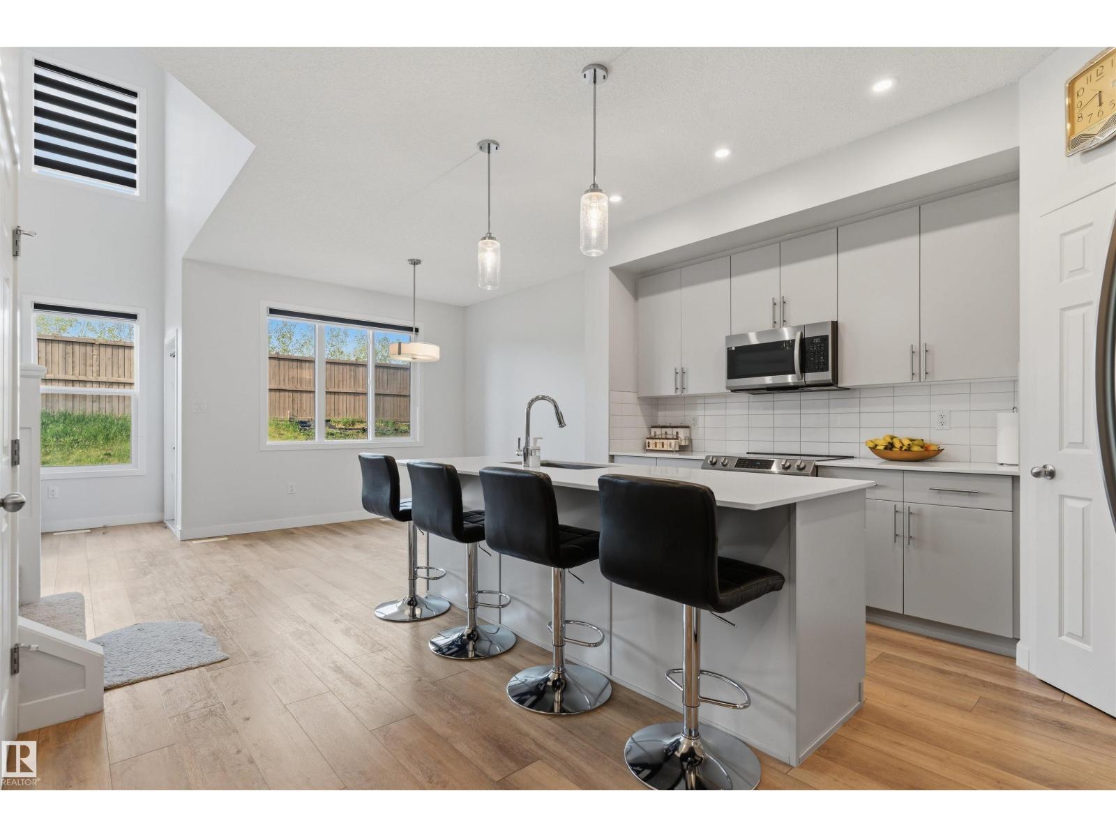 22614 99A AV NW - 7