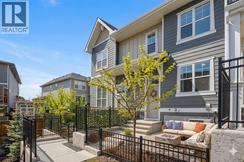812 Cranbrook Walk SE - Image 2