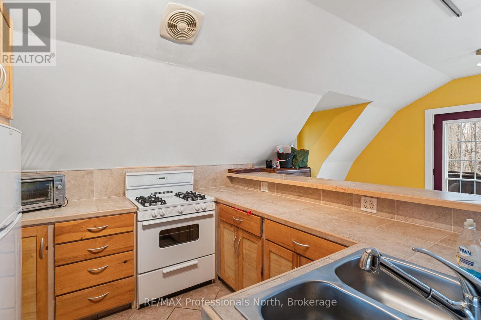 1127 BOBCAYGEON ROAD - 40