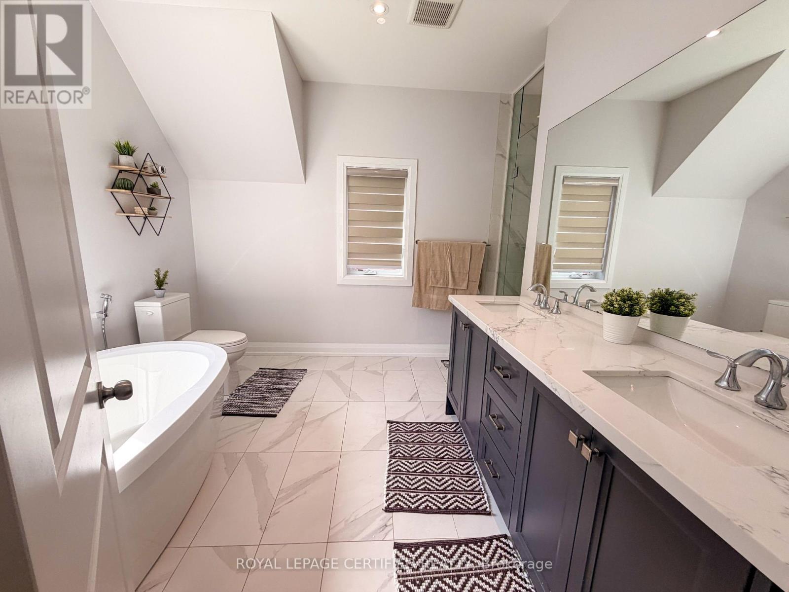 22 FOXTAIL COURT - 14