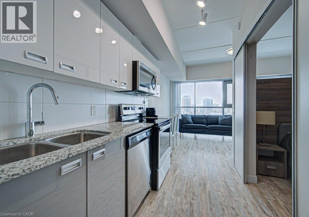 #606 257 HEMLOCK Street - 10