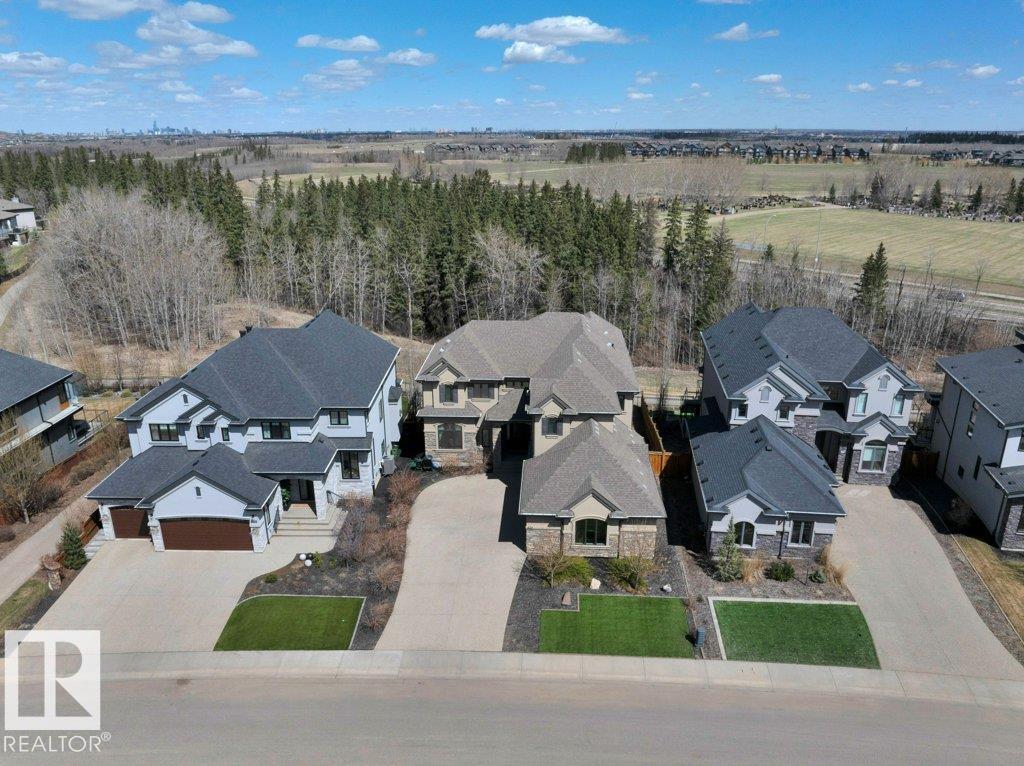 631 HOWATT DR SW - Image 2