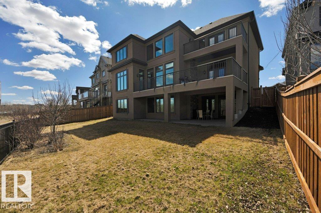 631 HOWATT DR SW - 61