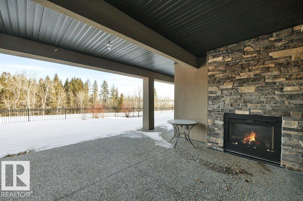 631 HOWATT DR SW - 60