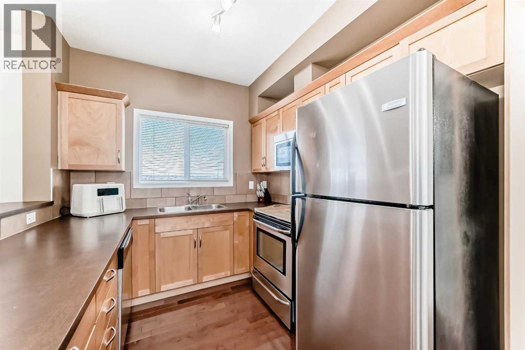 #4410 31 Country Village Manor NE - 6