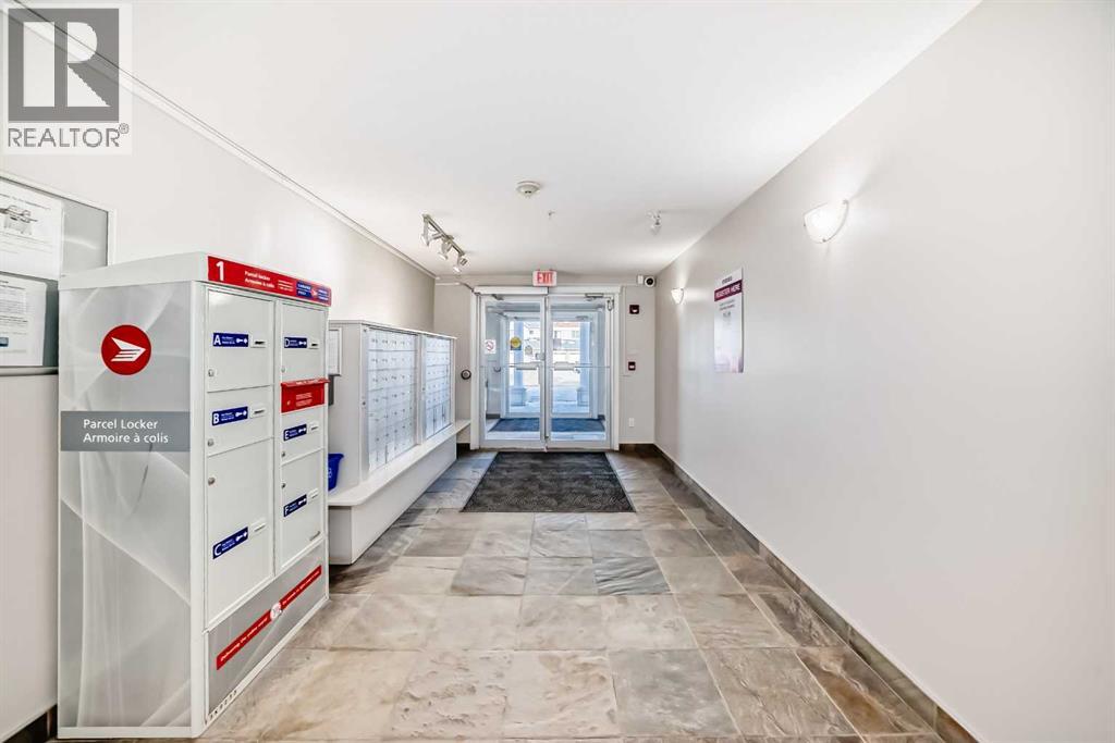 #4410 31 Country Village Manor NE - 23