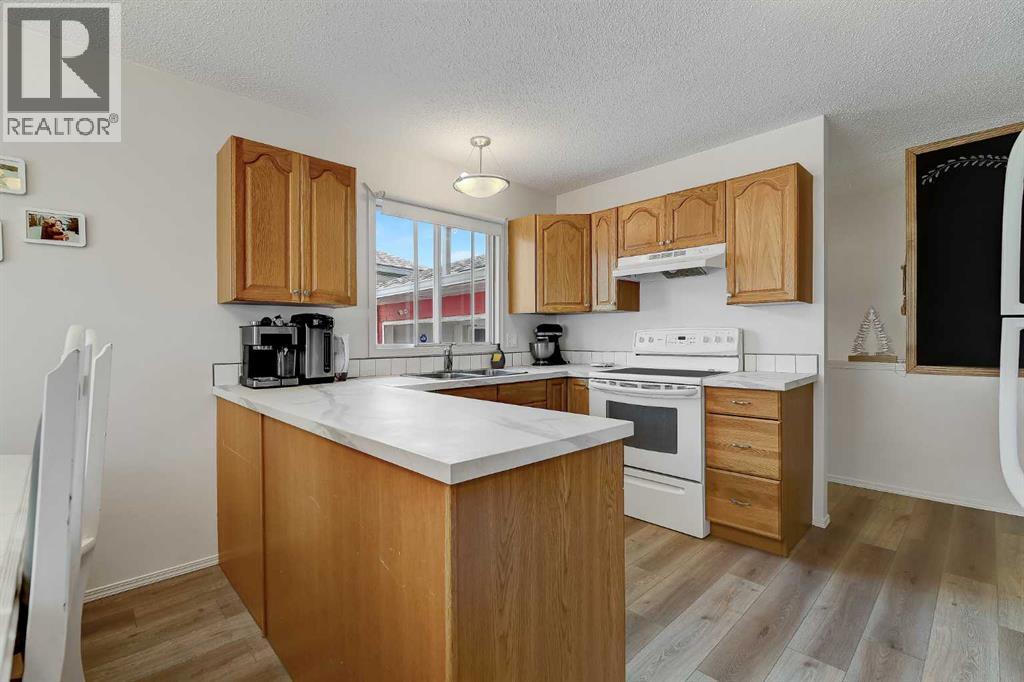9741 119 Avenue - 5