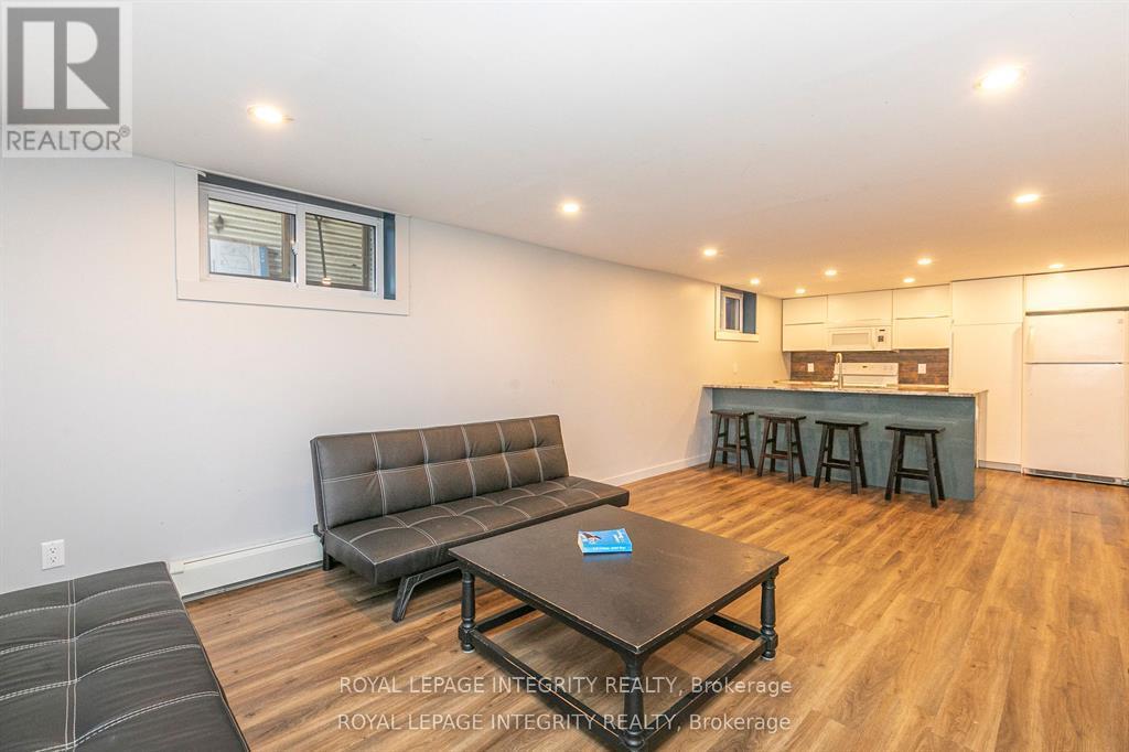 2347 BASELINE ROAD - 20