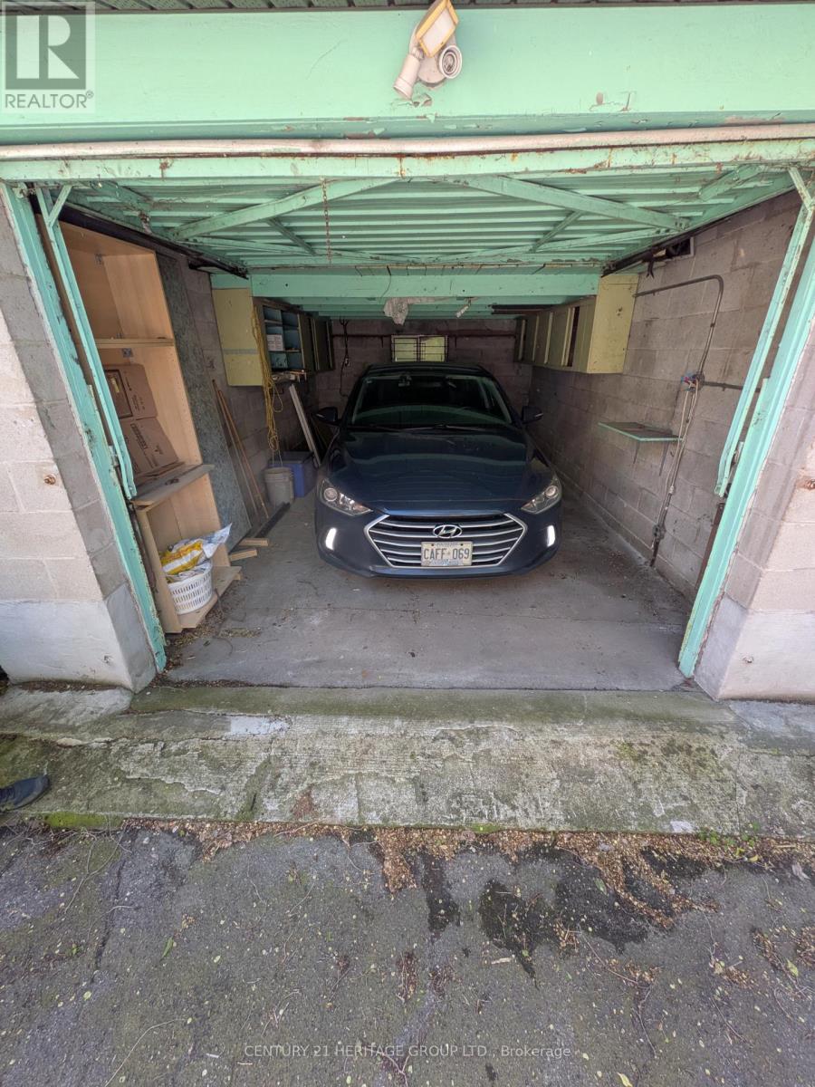 215 KEELE STREET - 33
