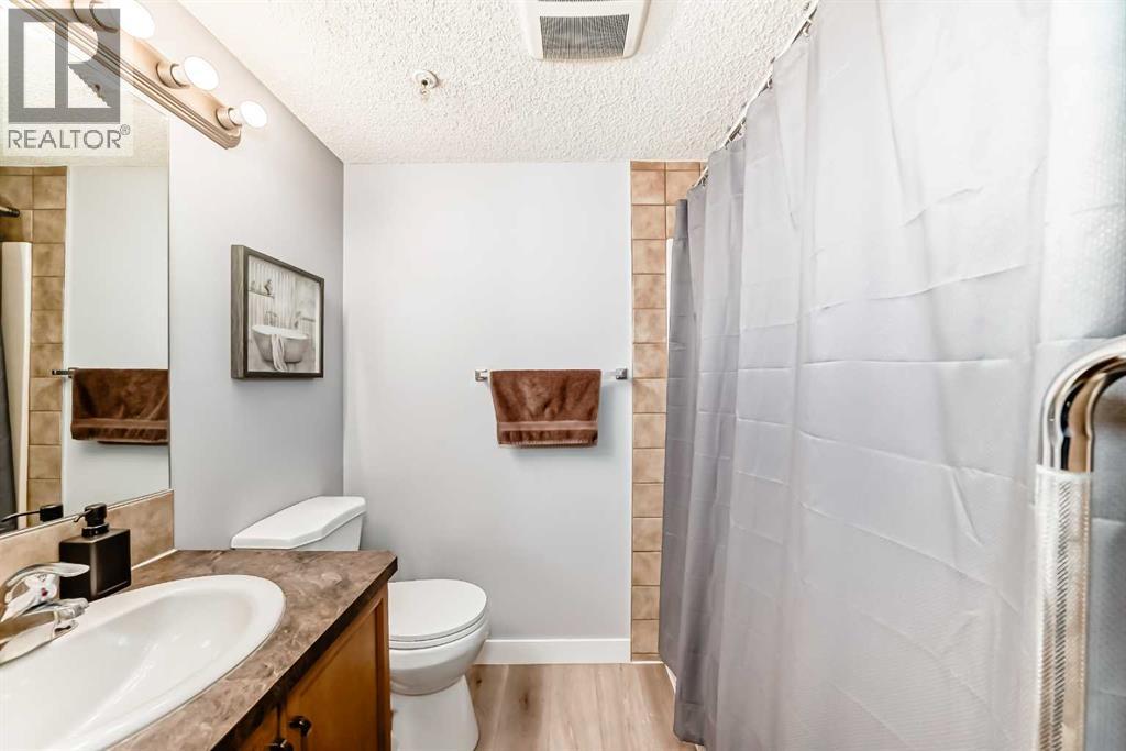 #2215 5200 44 Avenue NE - 18