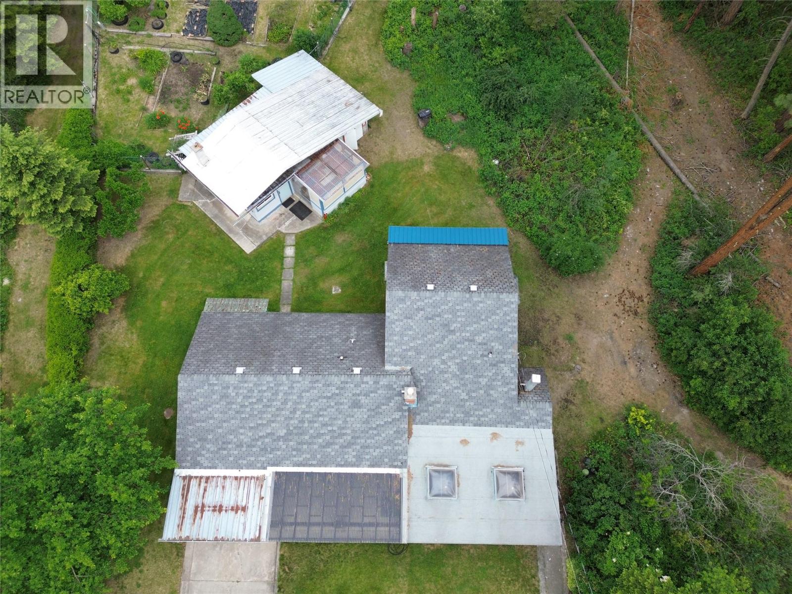 1980 3 Highway, Christina Lake
