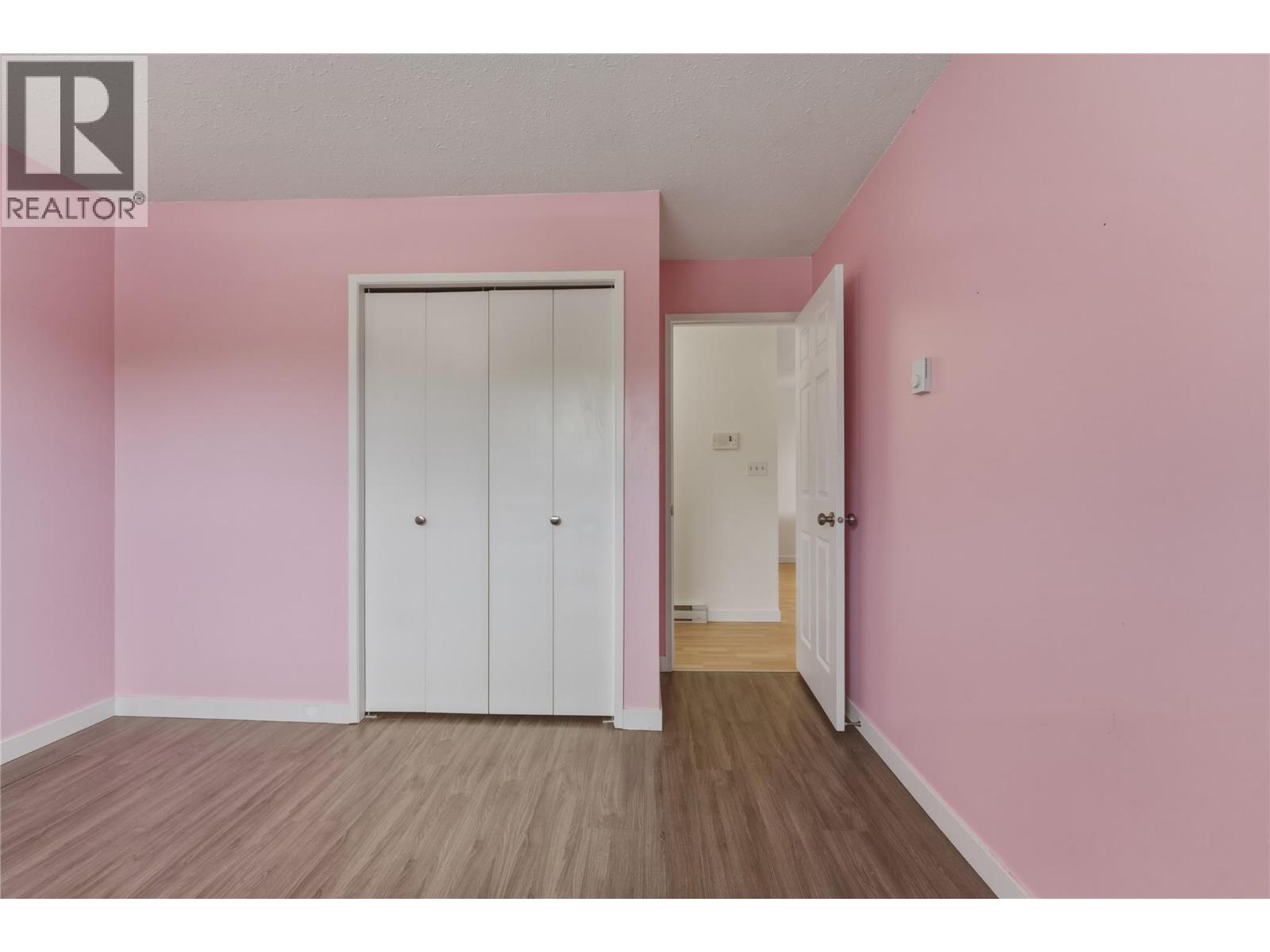 #418 3304 35th Avenue - 11