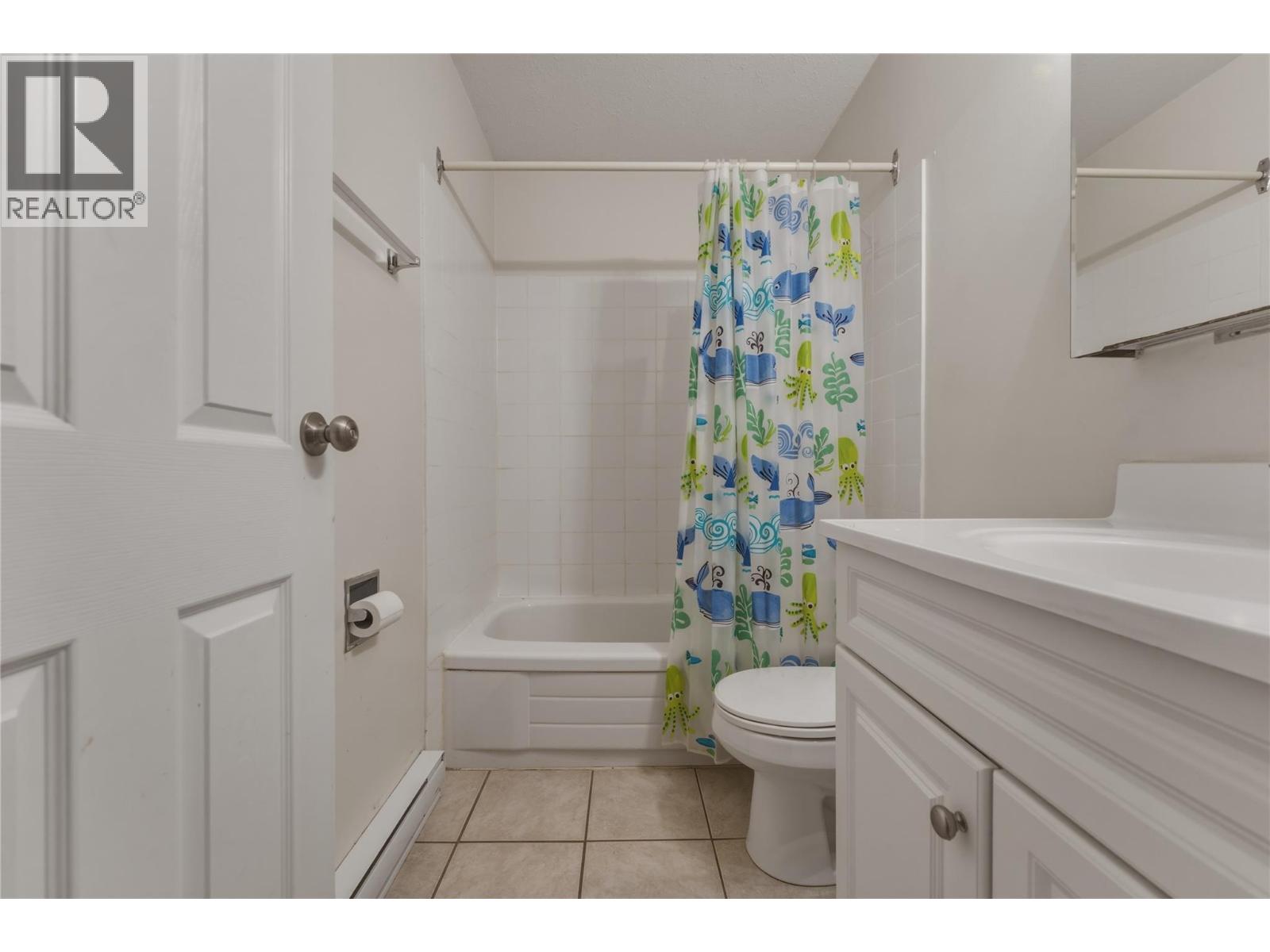 #418 3304 35th Avenue - 12